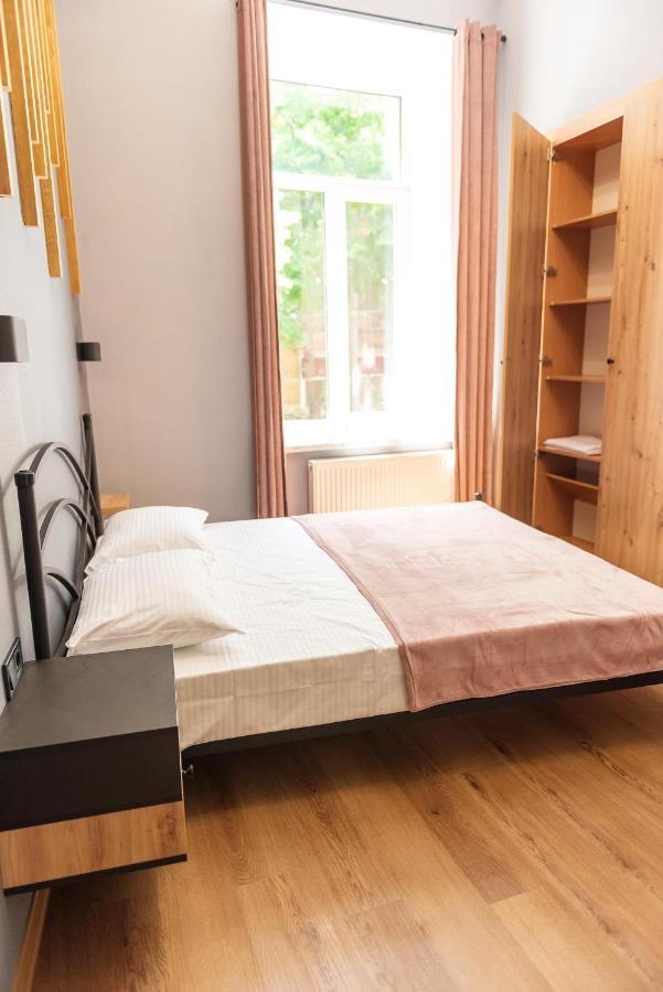 Apartments White Pearl Sadova Одесса Экстерьер фото